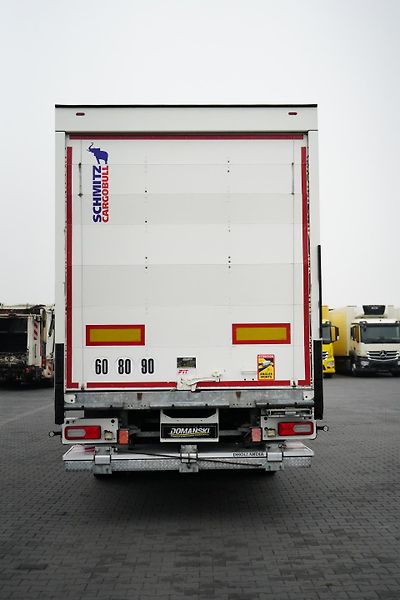 Schmitz (2020) IZOTERMA + WINDA / XL / ROLETA - fotka 18 z 24