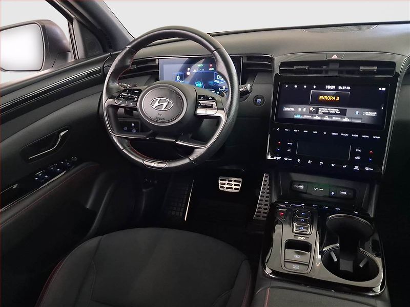 Hyundai Tucson (2024) N-Line 1.6 T-GDI HEV - fotka 7 z 17
