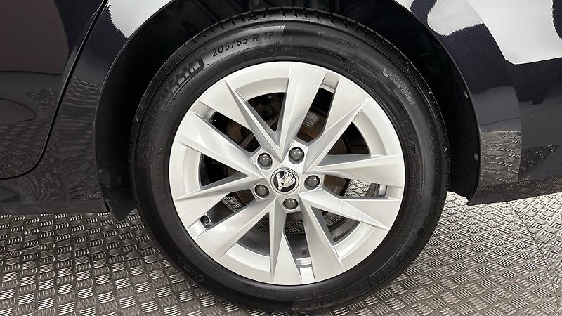 Škoda Octavia 1.5 Tsi E-Tec 110kw Dsg StyleC - fotka 19 z 25