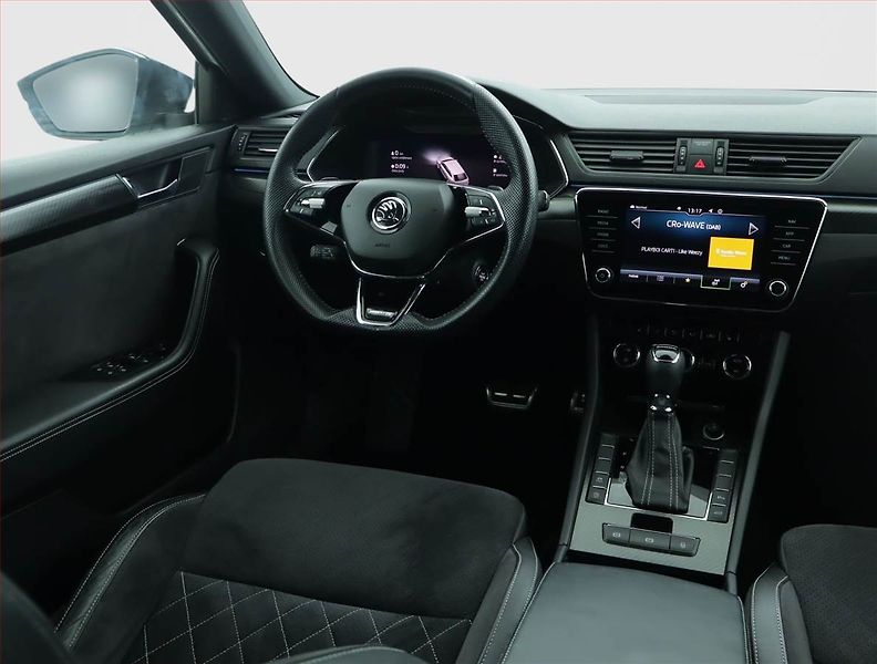 Škoda Superb (2022) Sportline 1.5 TSI - fotka 7 z 18
