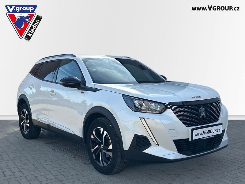 Peugeot 2008 (2023) AllurePack 1.2 PureTech EAT8 - fotka 1 z 37