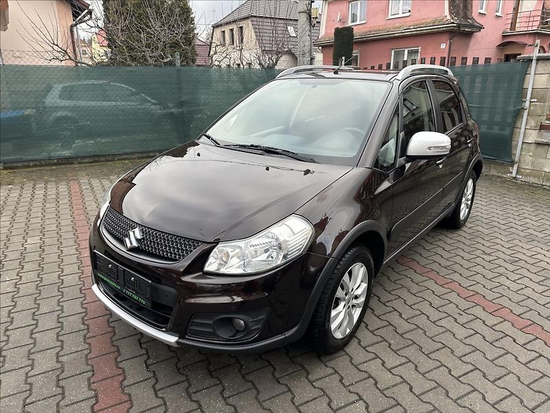 Suzuki SX4 1,6 4x4 STYLE TAŽNÉ - fotka 9 z 22