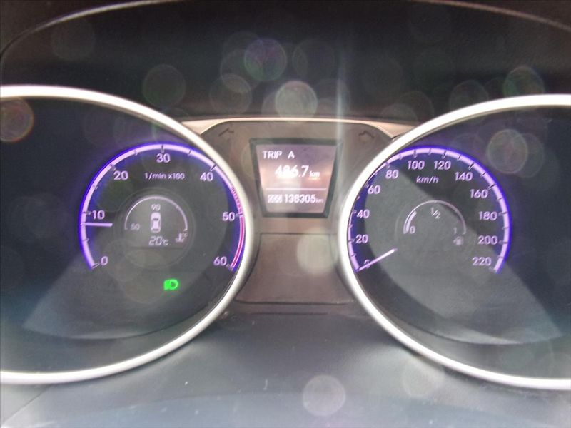 Hyundai ix35 2,0 CRDi Trikolor 4x4 100kW - fotka 18 z 26