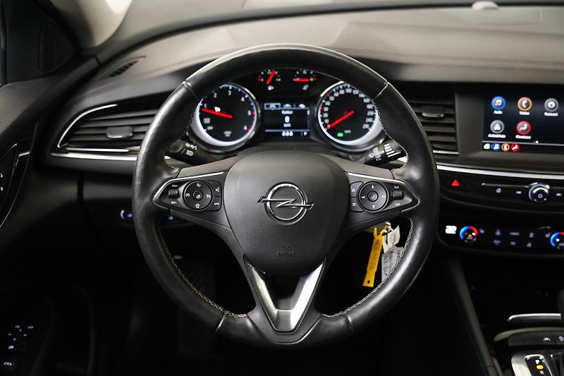 Opel Insignia - fotka 17 z 23