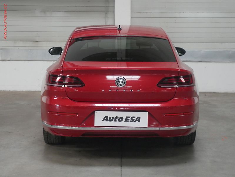 Volkswagen Arteon (2019) 2.0 TDi, 1.maj,ČR, Elegance - fotka 5 z 19