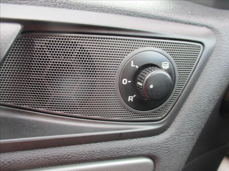 Škoda Octavia 1,4 i, klimatizace, servis, - fotka 24 z 36