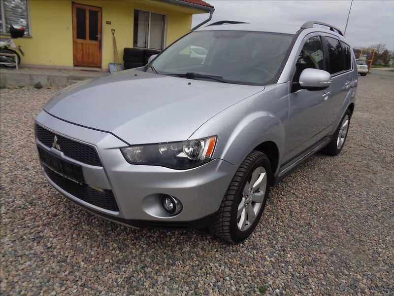 Mitsubishi Outlander 2,2 - fotka 3 z 14