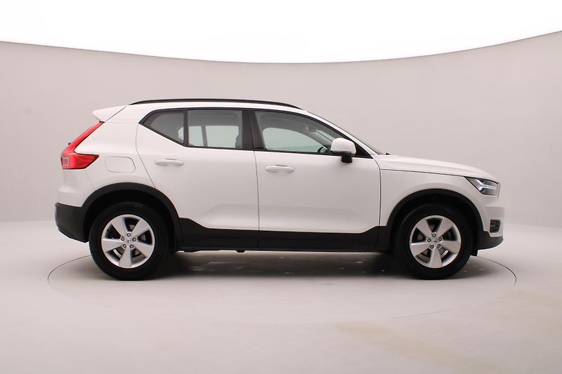 Volvo XC40 T3 KINETIC AUT CZ 1.maj - fotka 14 z 38