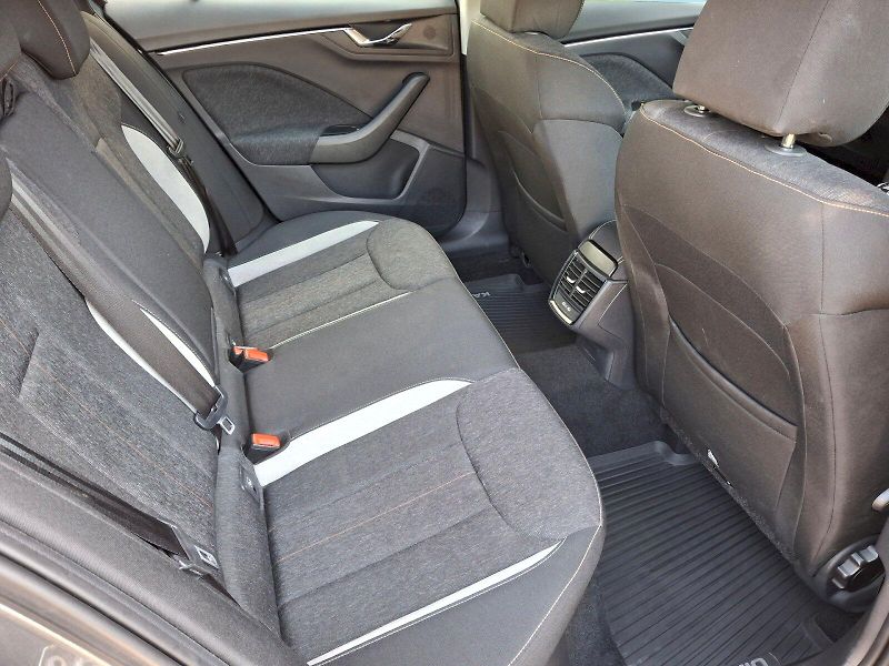 Škoda Kamiq (2022) Style DSG 1,0TSi 81kW - fotka 15 z 35