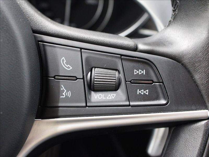 Alfa Romeo Stelvio 2,0 TBi 280k Q4 Kůže Led - fotka 19 z 33