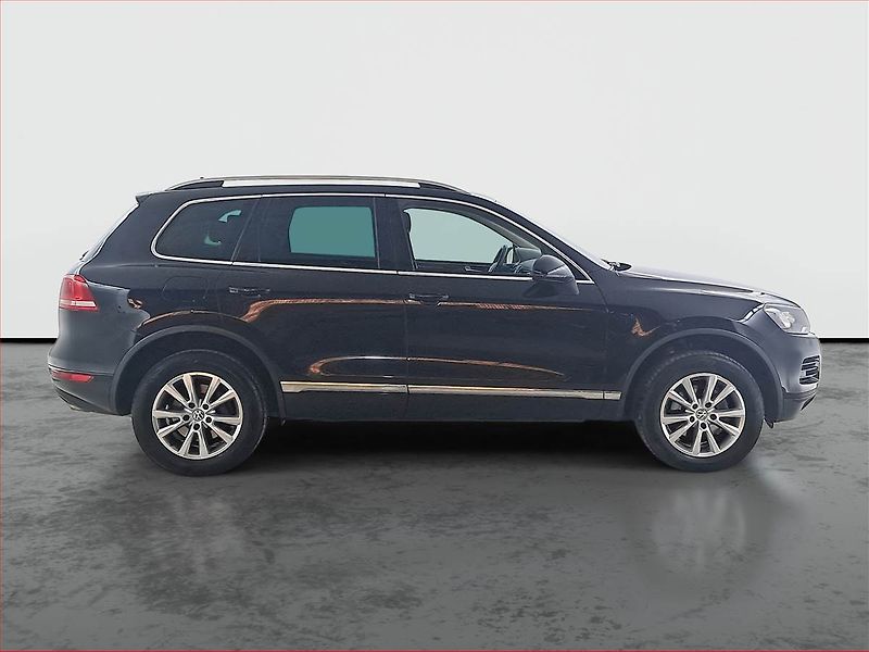 Volkswagen Touareg (2010) 3.0 TDI, 4X4, Automat, Navi - fotka 6 z 25