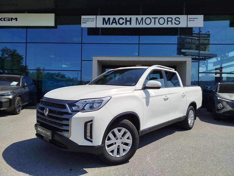 SsangYong Musso Grand Style 2,2 AWD M6 + rolet - fotka 6 z 25