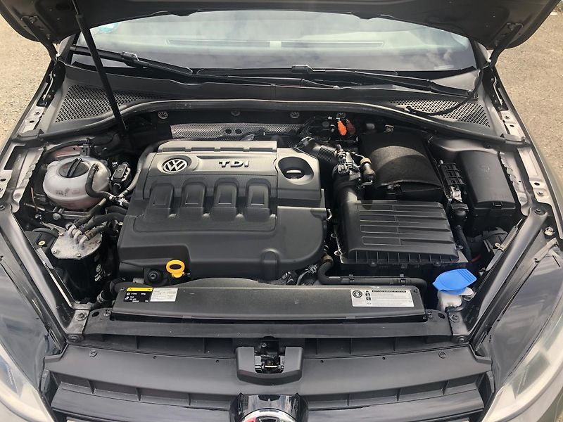 Volkswagen Golf Variant (2013) 1,6TDI DSG Comfortl. Nez. top. - fotka 61 z 65
