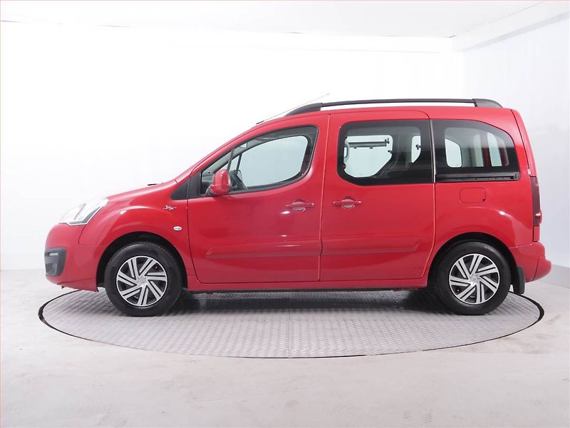 Citroën Berlingo (2015) Feel 1.6 HDi, 5Míst, ČR, 1Maj - fotka 3 z 11