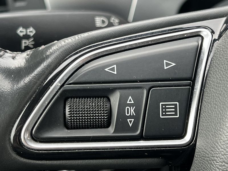 Audi A6 3.0 TSi 245kw kamera 4x klima - fotka 19 z 23