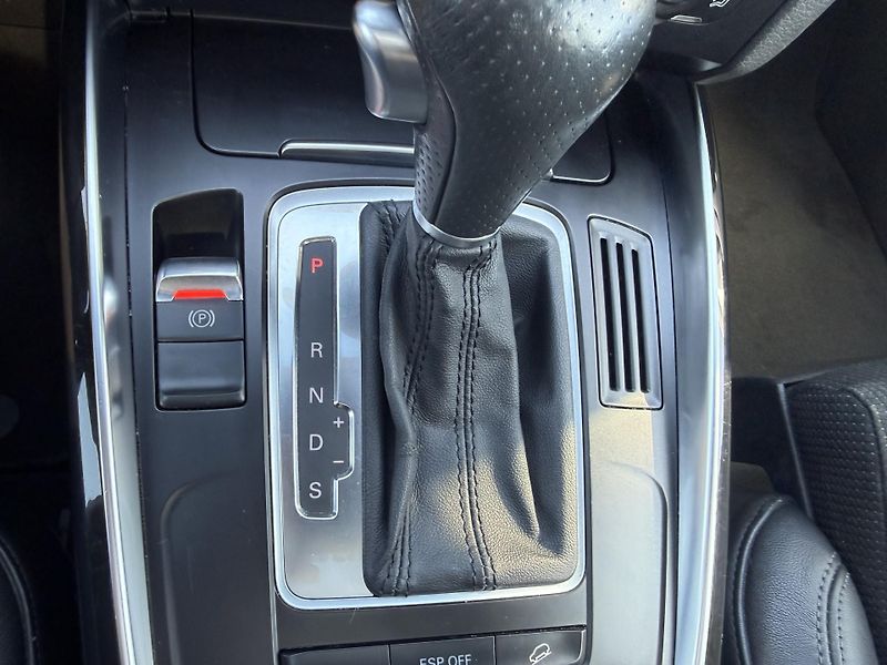 Audi Q5 2.0 TDI 125kW QUATTRO - fotka 17 z 31