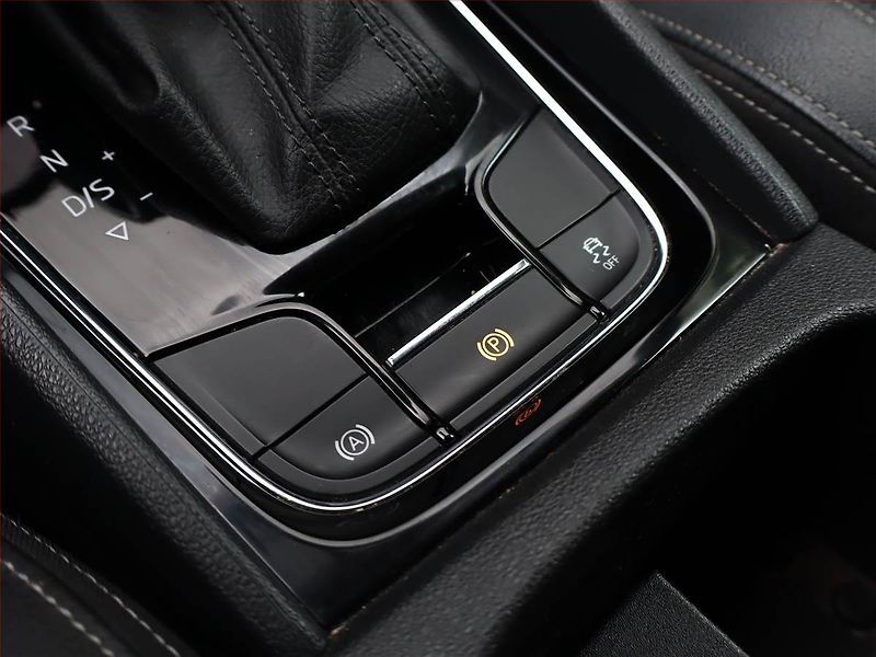 Škoda Karoq (2020) 2.0 TDI - fotka 17 z 20