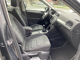 Volkswagen Tiguan 1.4 TSI 92kW - 1xMAJ.-ALU-PDC - náhled 37