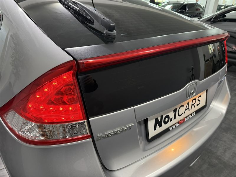 Honda Insight 1,3   i IMA AUTOMAT HYBRID - fotka 34 z 40