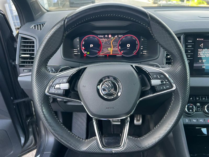 Škoda Karoq Sportline Exclusive 2,0 TDI 11 - fotka 11 z 30
