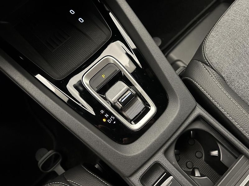 Škoda Octavia 1.5 TSI SportLine - fotka 19 z 28