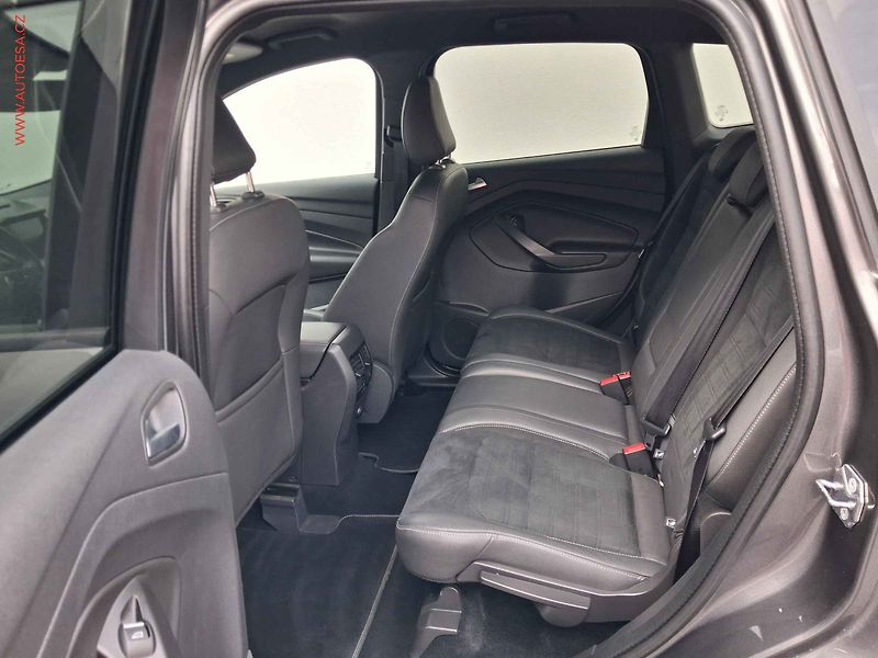 Ford Kuga (2017) 1.5 EB, ST-Line, navi, +ALU - fotka 10 z 19