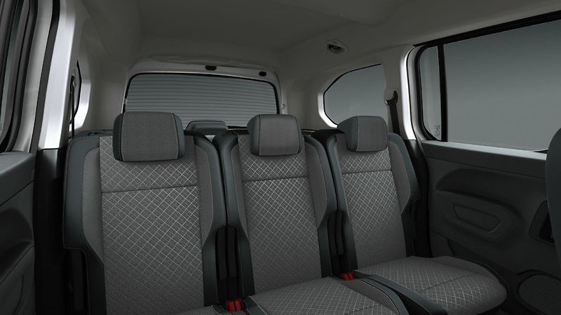 Opel Combo (2026) Elegance Plus XL AT8 7 míst - fotka 11 z 22