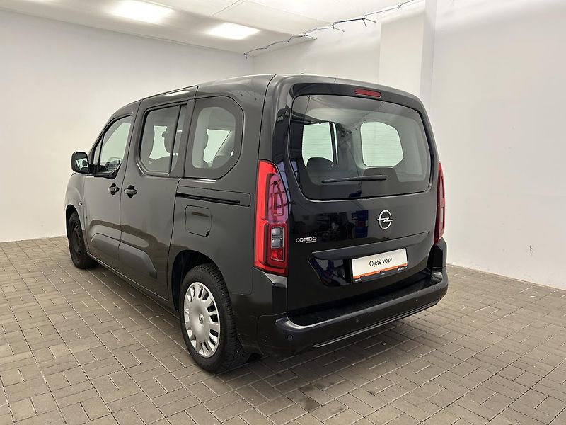 Opel Combo 1.2  Enjoy - fotka 21 z 23