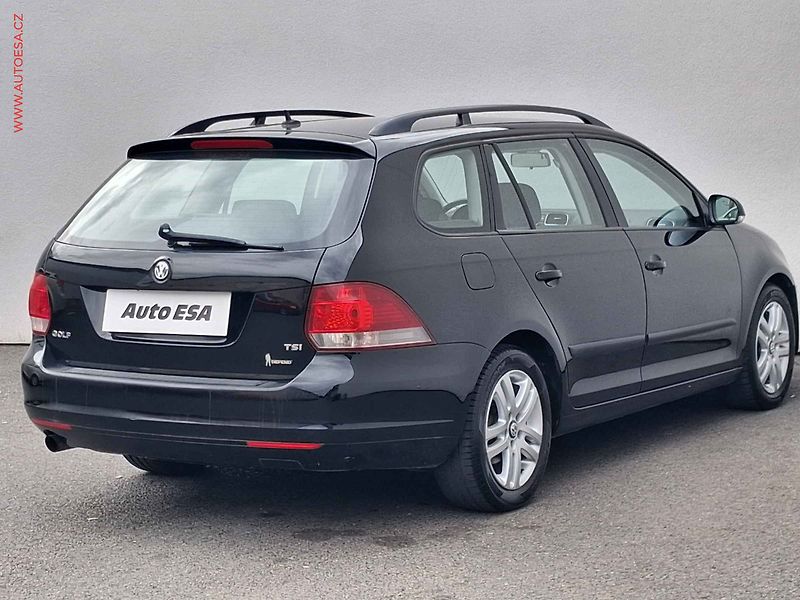 Volkswagen Golf (2011) 1.2 TSi, ČR, AC, temp - fotka 4 z 15
