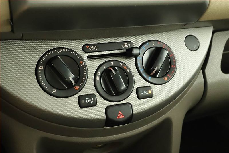 Nissan Note (2006) 1.5 dCi, jezdí výborně - fotka 13 z 15