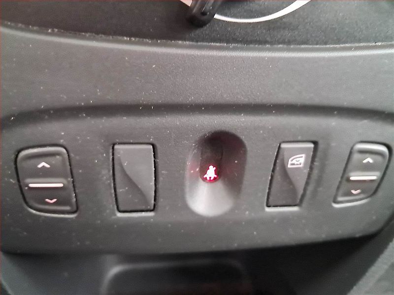 Dacia Sandero (2013) 1.2 16V, ČR,1.maj, nová STK - fotka 15 z 15