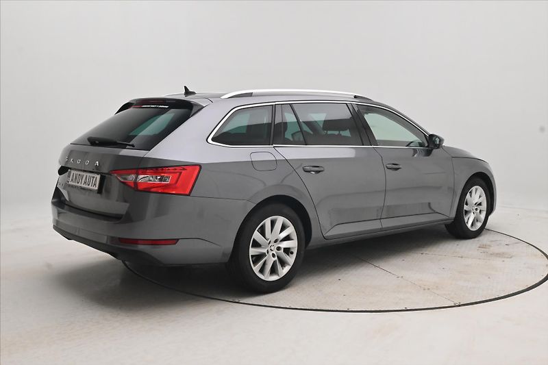 Škoda Superb 2,0 TDI 110 kW DSG STYLE Záruk - fotka 5 z 30