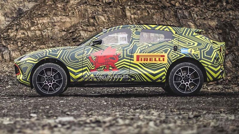 Aston Martin DBX