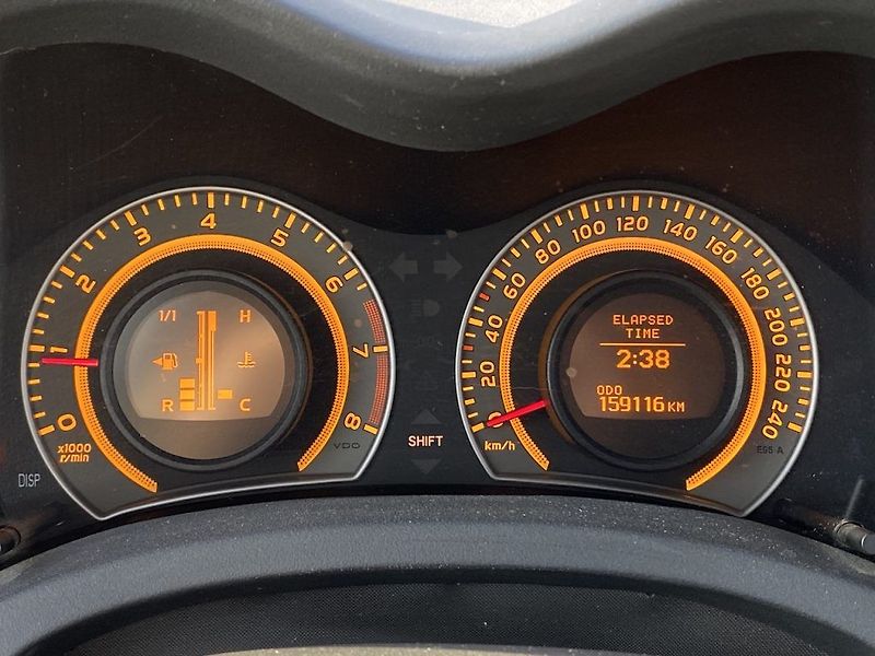 Toyota Auris 1.4i, ČR, manual, STK - fotka 10 z 13