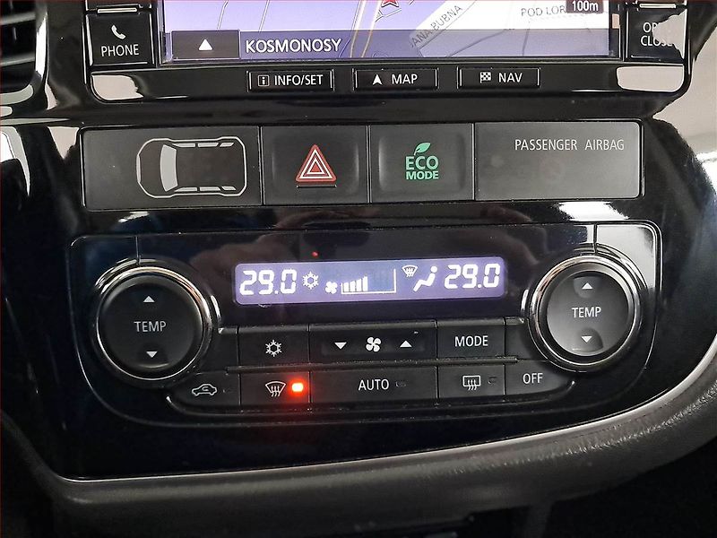 Mitsubishi Outlander (2018) 2.2 DI-D, 4X4, 7 míst, Kůže - fotka 18 z 23