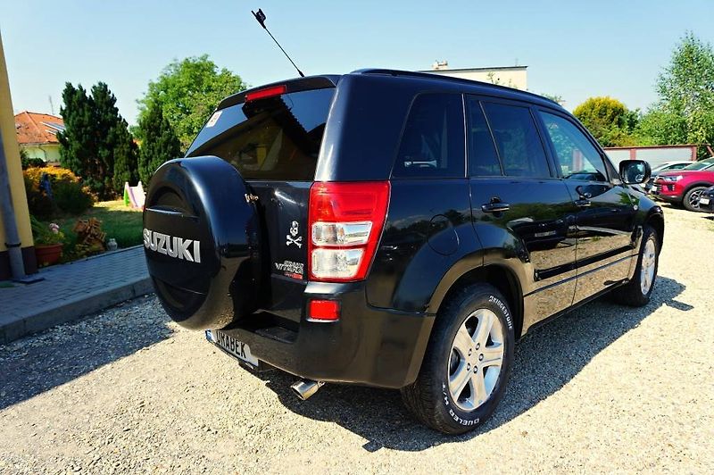 Suzuki Grand Vitara (2007) 1,9 DDIS 95 kW - fotka 4 z 35