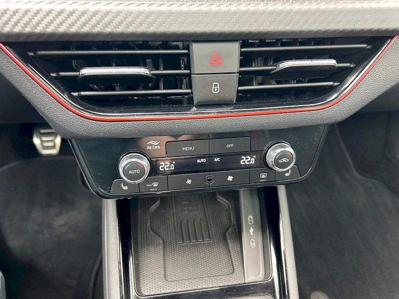 Škoda Kamiq (2025) Monte Carlo 1.0 TSI 85 kW - fotka 26 z 32