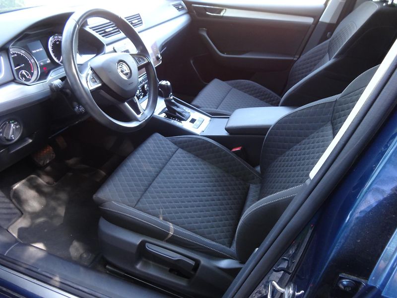 Škoda Superb 2.0TDi DSG Taž.zař. Plná nádrž - fotka 3 z 41