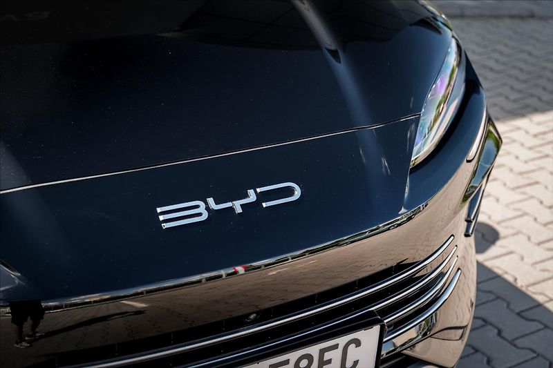 BYD Seal U 1,5 FWD 160 kW + 18,3 kWh  BOO - fotka 4 z 36
