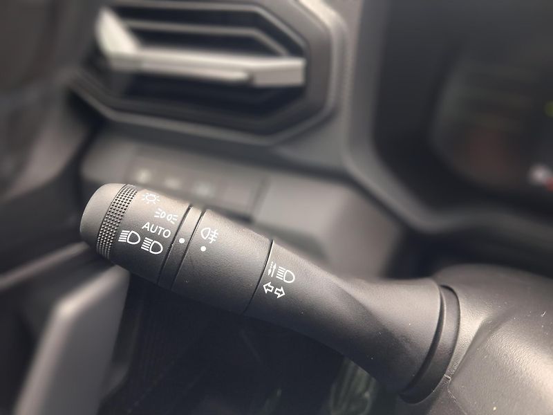 Dacia Duster (2026) Expression mild hybrid 140 - fotka 12 z 37