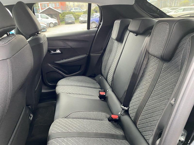 Peugeot 208 (2025) ALLURE Hybrid 100 e-DCS6 - fotka 21 z 22