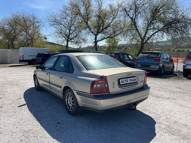 Volvo S80 2.5 TD 5V - fotka 1 z 16