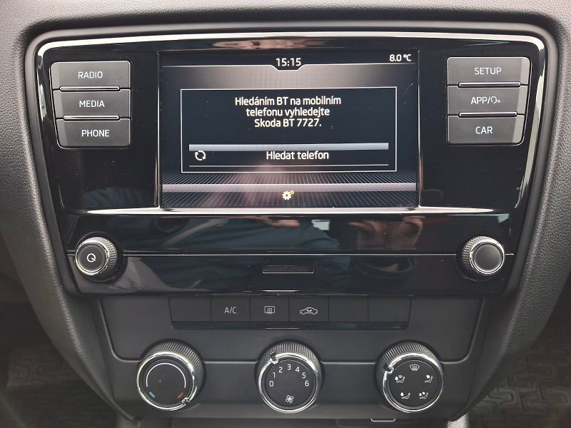 Škoda Octavia (2020) Combi Ambition DSG 1,5TSi 110k - fotka 23 z 31