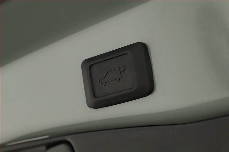 Toyota RAV4 (2025) 2.5 Hybrid, Full LED - fotka 12 z 19