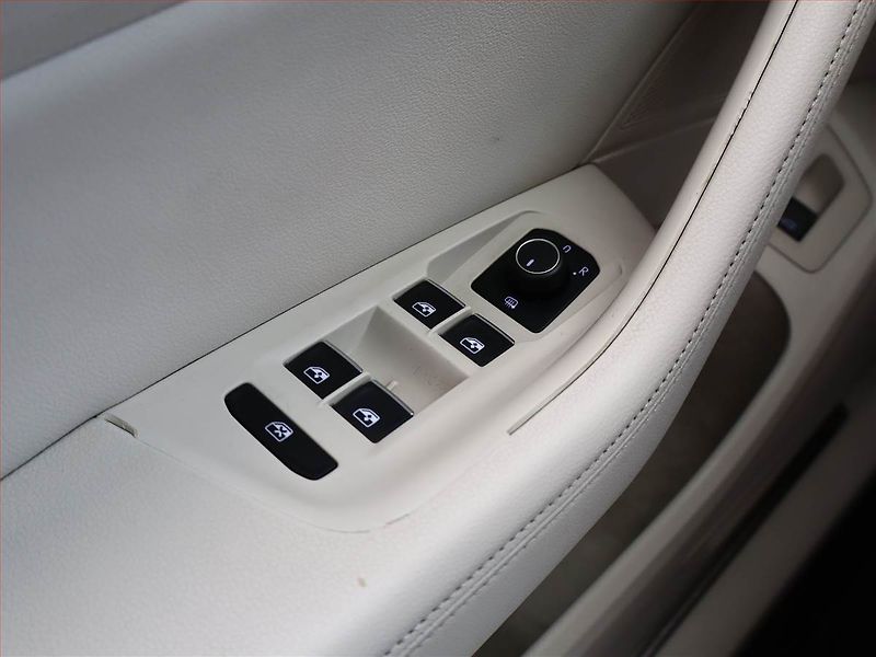 Volkswagen Passat (2016) Highline 2.0 TDI, ČR,1.maj - fotka 13 z 15