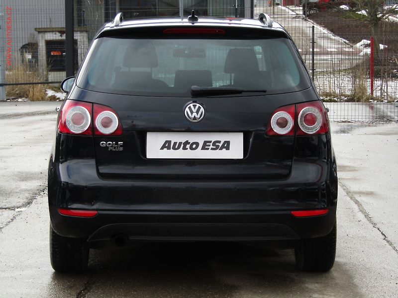 Volkswagen Golf Plus (2011) 1.6 TDi, AC - fotka 5 z 18