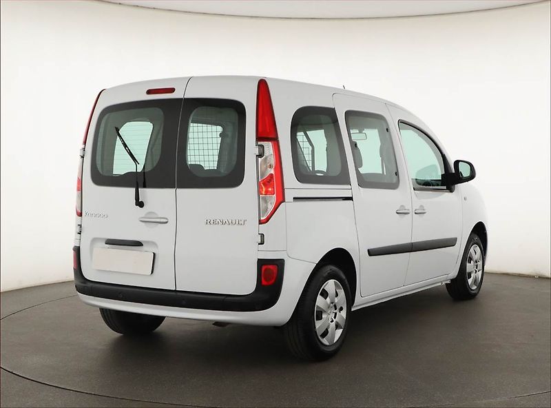 Renault Kangoo (2021) Zen 1.5 dCi, 5Míst, ČR, 1Maj - fotka 5 z 11