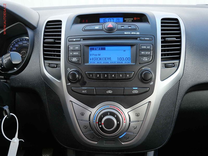 Hyundai ix20 (2011) 1.4 i - fotka 12 z 12