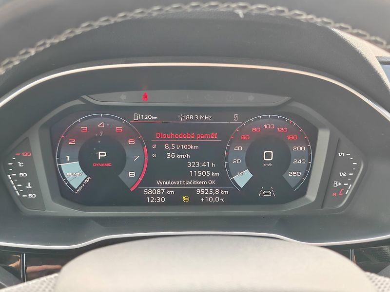 Audi Q3 35 S line STT 1,5TFSI CoD - fotka 12 z 24