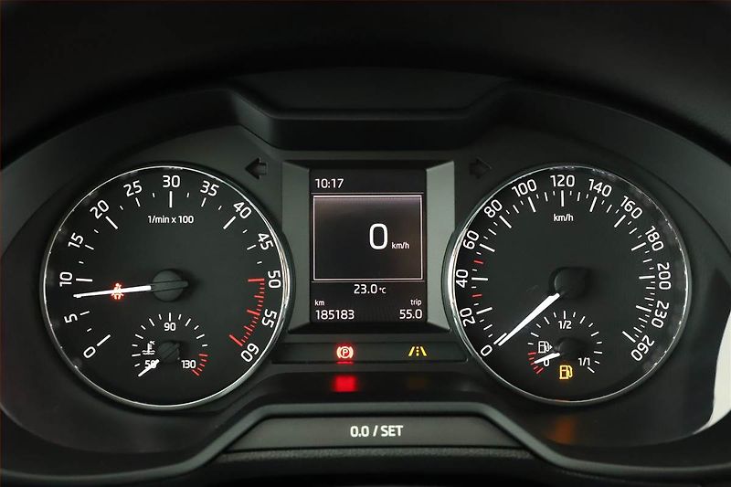 Škoda Octavia (2013) 1.6 TDI, Tempomat - fotka 11 z 14